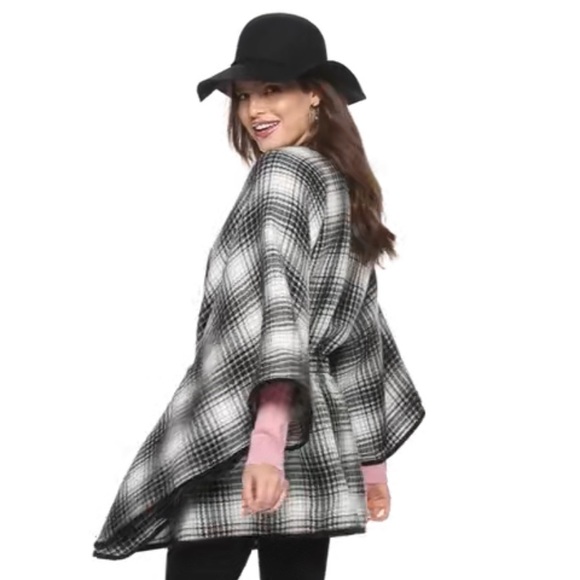 Apt. 9® Ombre Grid Plaid Faux Belt Cape - Picture 4 of 7